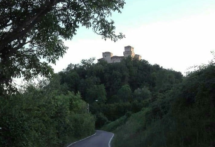 castello torrechiara panorama