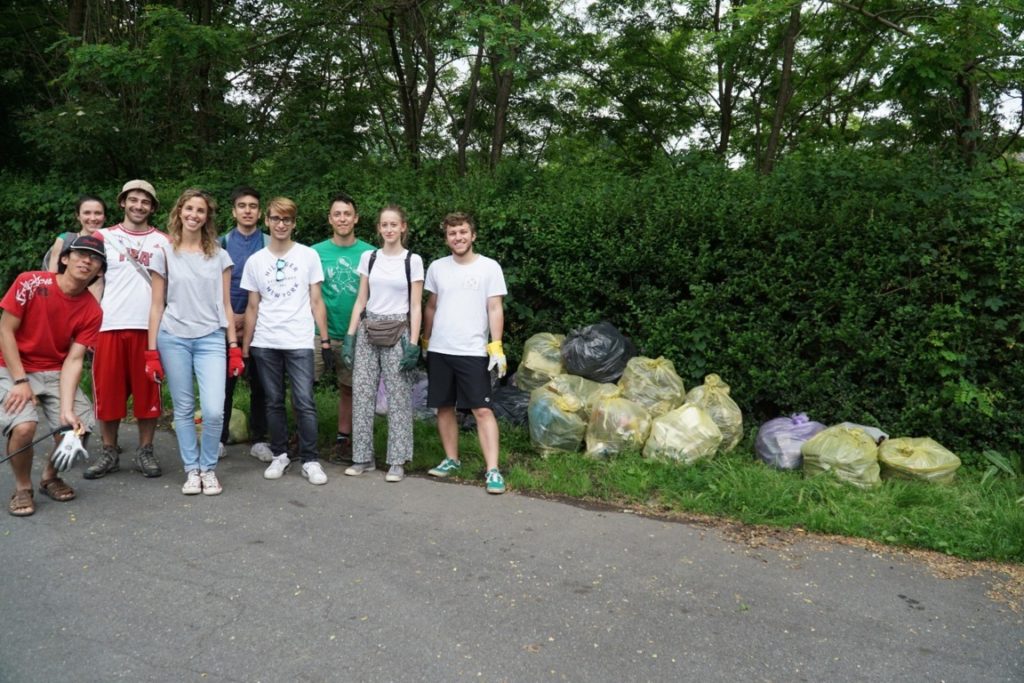 Viaggio tra uomini, donne e piante Giacomo Castana Fridays For Future Varese