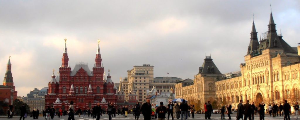 Piazza Rossa_ sulla destra, i magazzini GUM_ al centro_ Museo della Storia russa